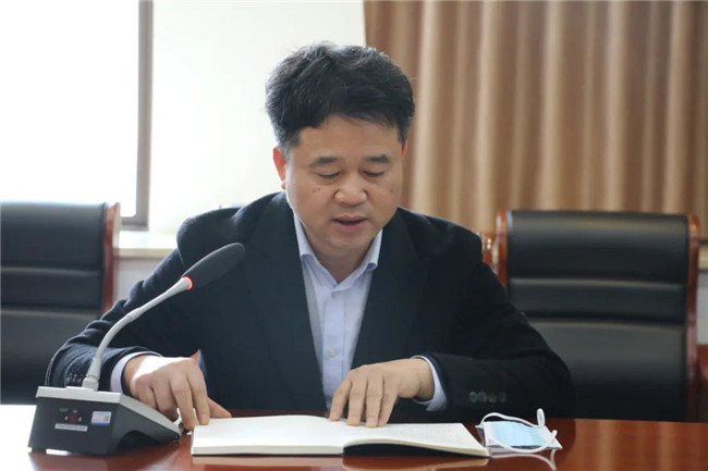 市古鎮(zhèn)投資公司召開春節(jié)期間疫情防控、矛盾糾紛排查和安全生產(chǎn)工作部署會