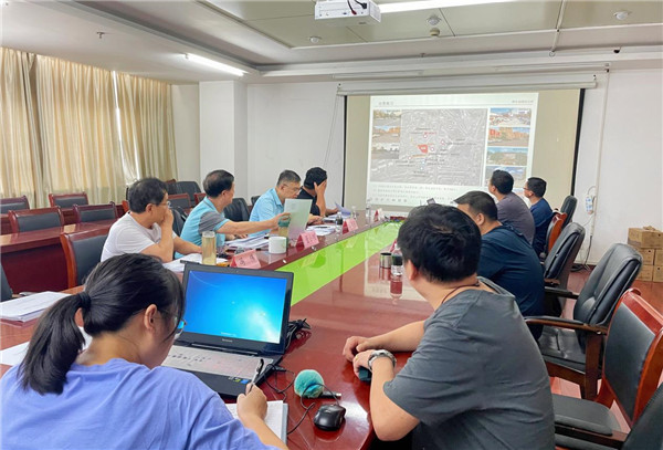 市古鎮(zhèn)投資公司參加新建停車(chē)場(chǎng)選址專(zhuān)家論證會(huì)