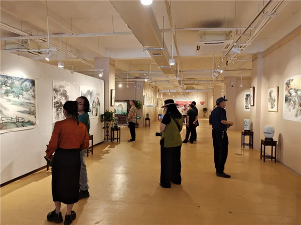 盛世翰墨·景漂藝術家戴德全陶瓷國畫作品（全國巡展）首展開幕