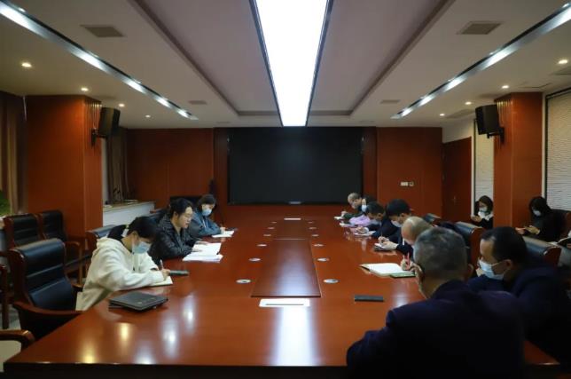 市古鎮(zhèn)投資公司召開(kāi)疫情防控專(zhuān)題會(huì)