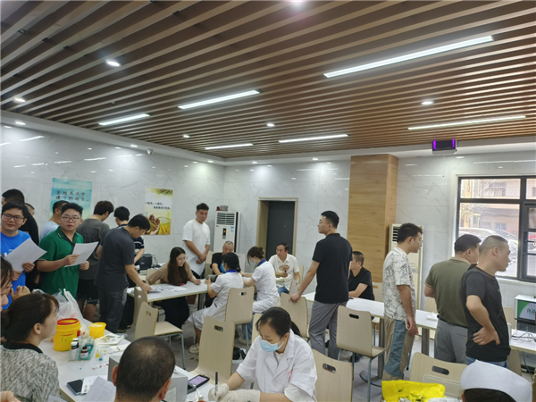 市古鎮(zhèn)投資公司開展無(wú)償獻(xiàn)血活動(dòng)