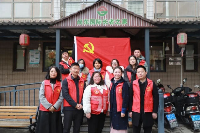 市古鎮(zhèn)投資公司各支部掀起學雷鋒志愿服務(wù)活動熱潮